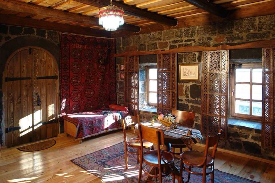 Hye Aspet Հայ Ասպետ Bed & Breakfast Гюмри Екстериор снимка